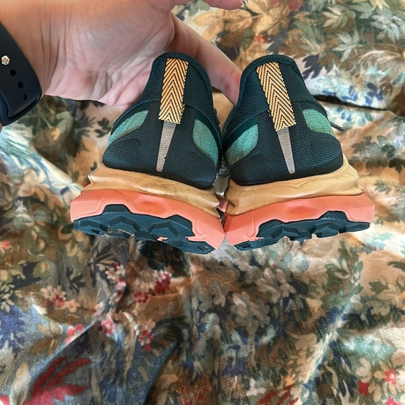 Hoka Mafate Speed 4 trail running shoes in deep teal/water garden - Picture 8 of 9